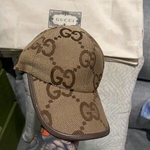 Gucci Brown Jumbo GG Monogram Cap